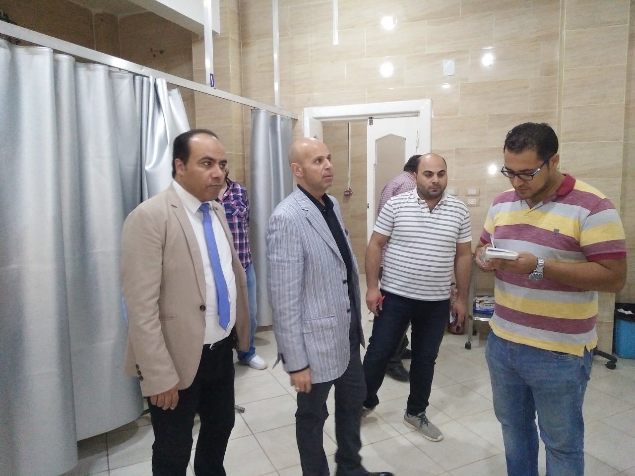 وكيل وزارة الصحة بالشرقية يزور مستشفي ههيا المركزي 2 كيل وزارة الصحة بالشرقية يزور مستشفي ههيا