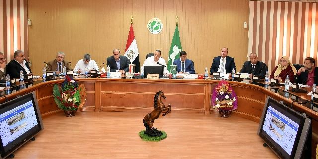 محافظ الشرقية يطلب من مديري المديريات متابعة المشروعات وتقديم تقرير أسبوعي 1 محافظ الشرقية يطلب من مديري المديريات متابعة المشروعات