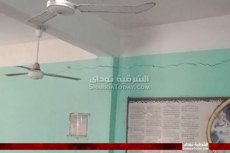 تهالك مسجد التقوى بأبوحماد.. والأهالي: معرض للانهيار في أي وقت 7 التقوى2