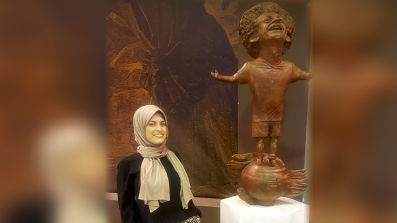 رد قاس من صاحبة تمثال محمد صلاح على منتقديها 1 مي عبد الله