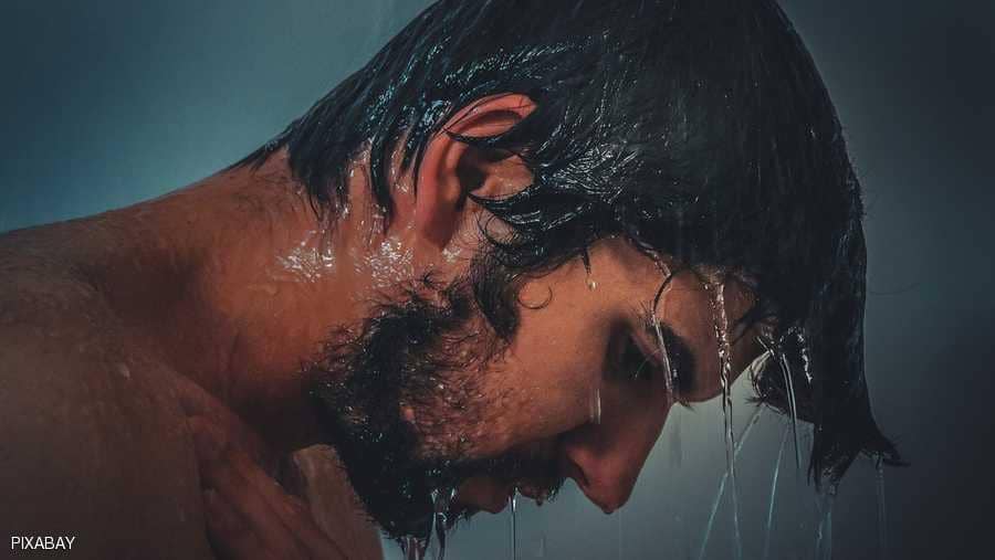 أخطاء خلال الاستحمام تدمر شعرك وبشرتك 1 أخطاء خلال الاستحمام تدمر شعرك وبشرتك