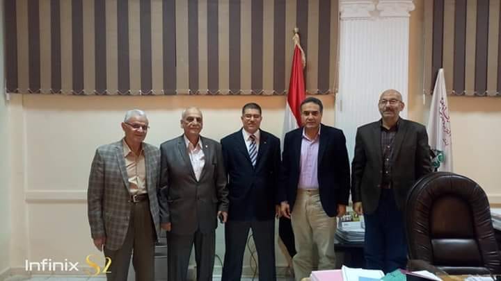 ندوة عن مخاطر الانترنت بكلية التربية الرياضية بنين 1 أعضاء هيئة تدريس كلية التربية الرياضية