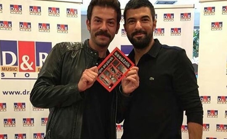 بطل العشق الأسود «آنجين أكيوريك» يتخلى عن وسامته 2 بطل العشق الأسود «آنجين أكيوريك» يفقد عن وسامته