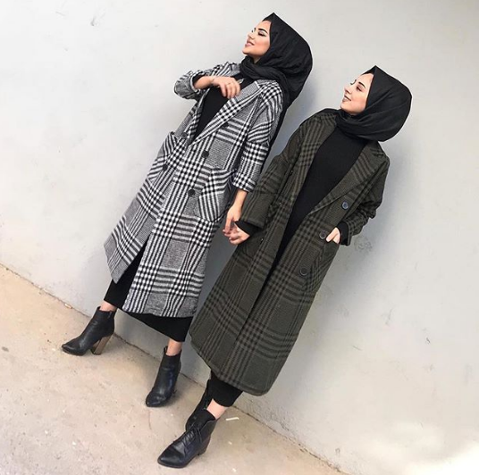 الكارهات موضة ملابس شتاء 2019 لإطلالة أنيقة 15 جواكت شتوي للمحجبات