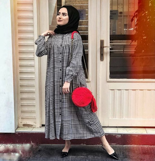 فساتين كاجوال للمحجبات موضة شتاء 2019 3 دريس مقلم موضة شتاء 2019