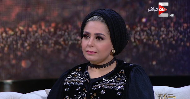 كيف تسببت حواجب صابرين في وقف برنامجها؟ 1 صابرين