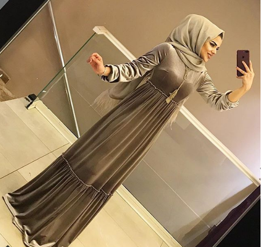 فساتين قطيفة سورايه للمحجبات موضة 2019 8 فستان مخملي