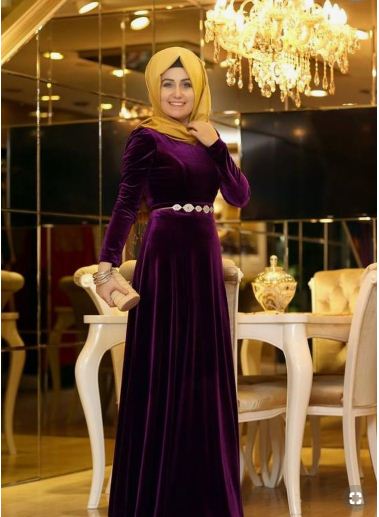 فساتين قطيفة سورايه للمحجبات موضة 2019 7 فستان موف موضة شتاء 2019