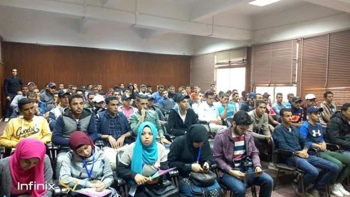 ندوة عن مخاطر الانترنت بكلية التربية الرياضية بنين 2 كلية التربية الرياضية بنين