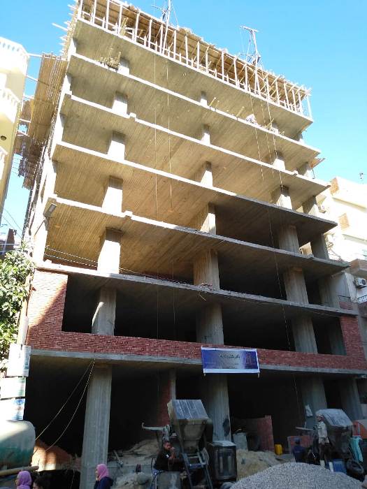 محافظ الشرقية يأمر بإيقاف بناء برج مخالف بفلل الجامعة بالزقازيق 1 محافظ الشرقية: مراجعة تراخيص الأبراج المقامة بمنطقة فلل الجامعة بالزقازيق