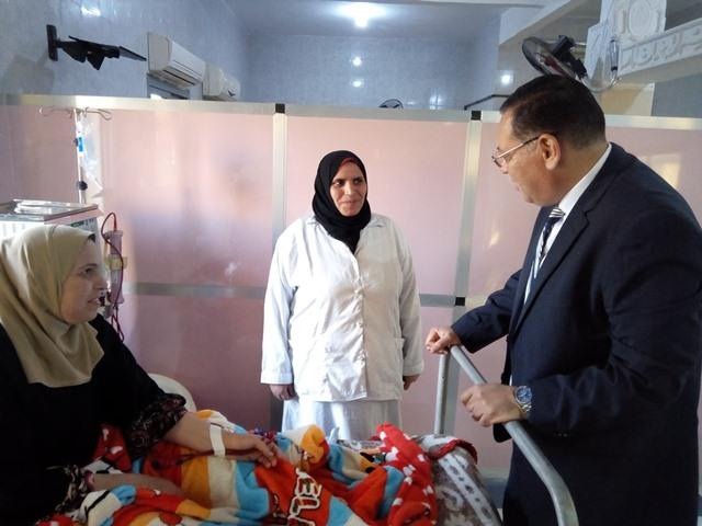 محافظ الشرقية يصرف مكافئة لتمريض مركز طب الأسرة بحلمية أبو حماد 1 محافظ الشرقية يصرف مكافئة لتمريض مركز طب حلمية أبو حماد