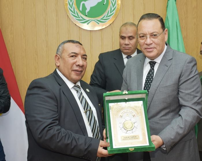 محافظ الشرقية يستقبل أعضاء مجلسي أمناء دمياط والشرقية 1 المحافظ