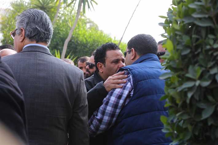 جنازة شقيق محمد فؤاد وسط غياب نجوم الفن 9 جنازة شقيق محمد فؤاد
