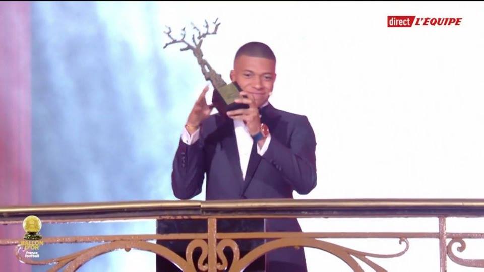 مبابى يفوز بجائزة أفضل لاعب صاعد فى 2018 1 مبابى يفوز بجائزة أفضل لاعب صاعد فى 2018