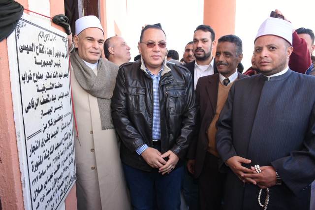 محافظ الشرقية يفتتح مسجد المدينة المنورة بالعاشر من رمضان 1 الشرقية يفتتح مسجد المدينة المنورة بالعاشر من رمضان2