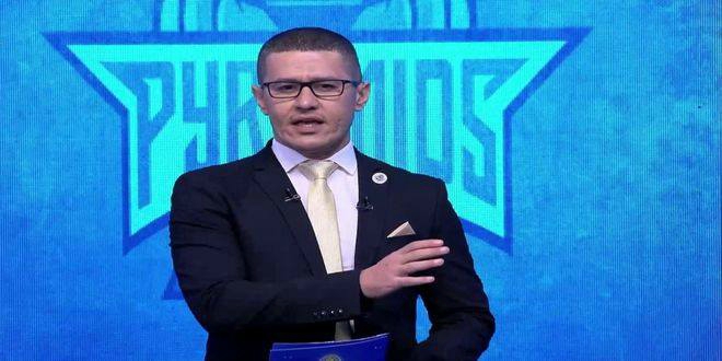 أحمد عفيفي يرد على شوبير: بيراميدز يعمل لصالح الكرة المصرية 1 أحمد عفيفي يرد على شوبير