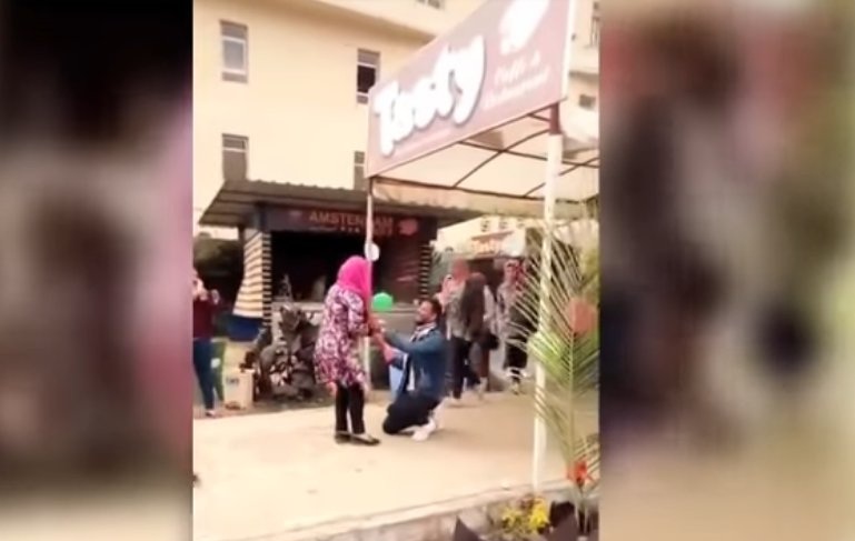 جامعة المنصورة تخفف عقوبة طالب واقعة الحضن 1 جامعة المنصورة تخفف عقوبة طالب واقعة الحضن