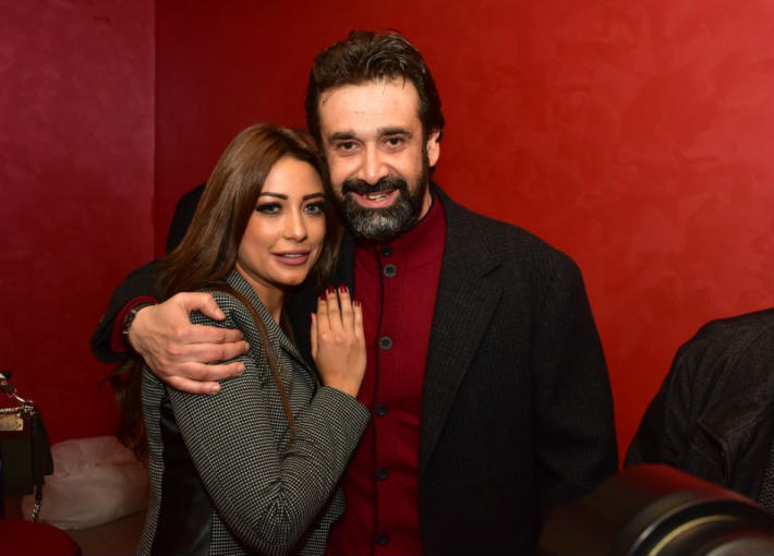ظهور نادر لزوجة كريم عبد العزيز 1 زوجة كريم عبد العزيز