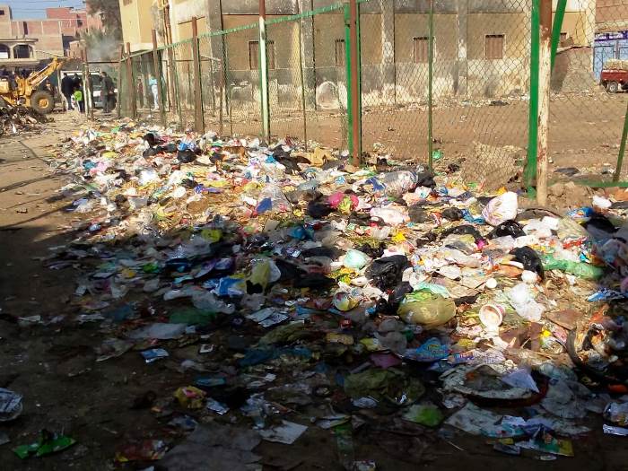 محافظ الشرقية يستجيب ويشن حملة نظافة بقريتي كفر الحصر والحمام بالزقازيق 5 محافظ الشرقية يستجيب ويشن حملة نظافة بقريتي كفر الحصر والحمام بالزقازيق