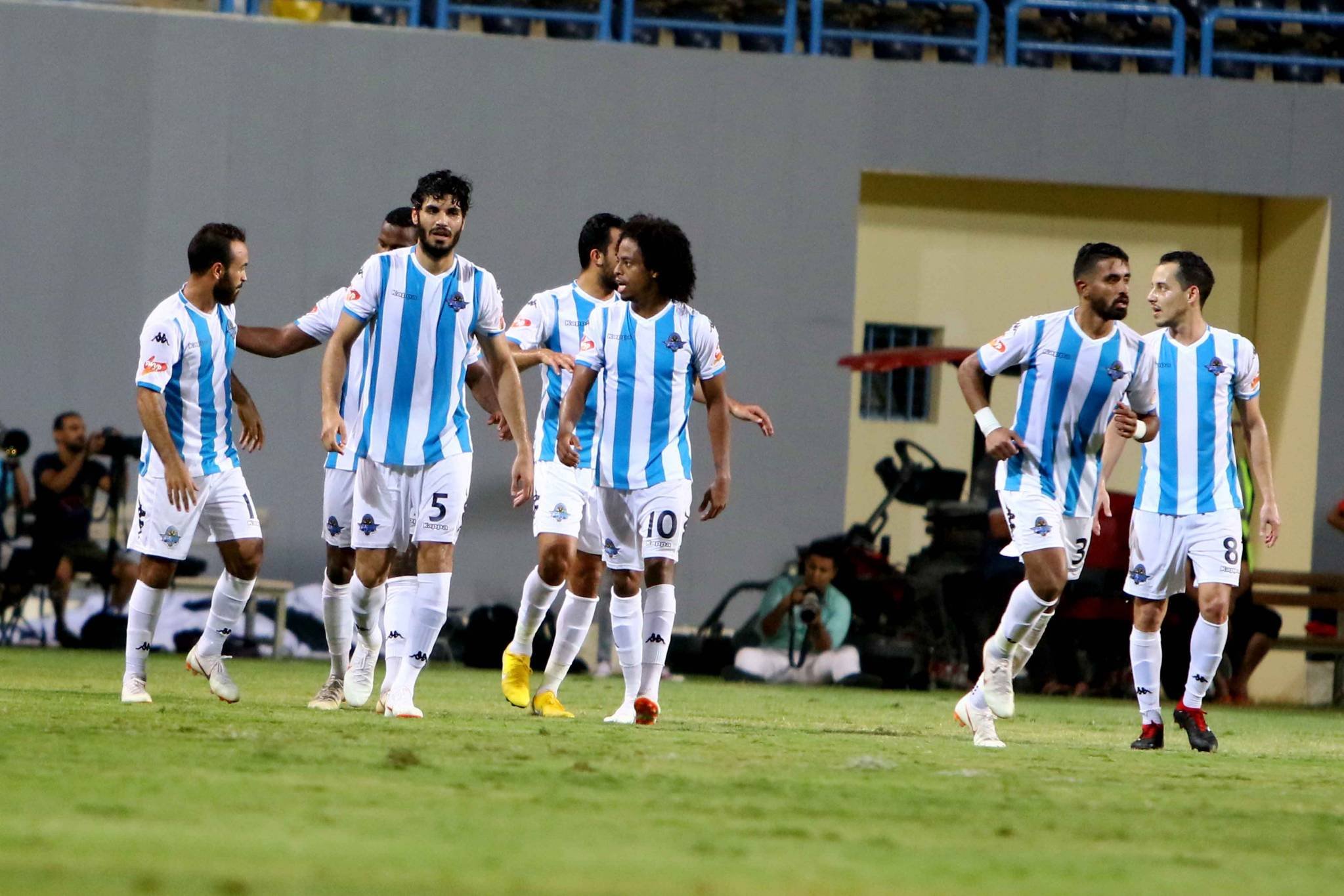 بيراميدز يعلن عن مدرب جديد براتب خيالي 1 بيراميدز يعلن عن مدرب جديد براتب خيالي
