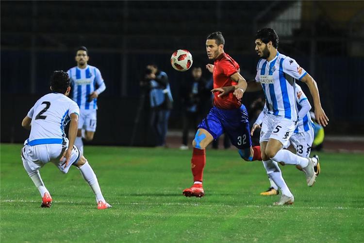 خبير يكشف عقوبات الأهلي المنتظرة في حال رفض مواجهة بيراميدز 1 خبير يكشف عقوبات الأهلي المنتظرة في حال رفض مواجهة بيراميدز