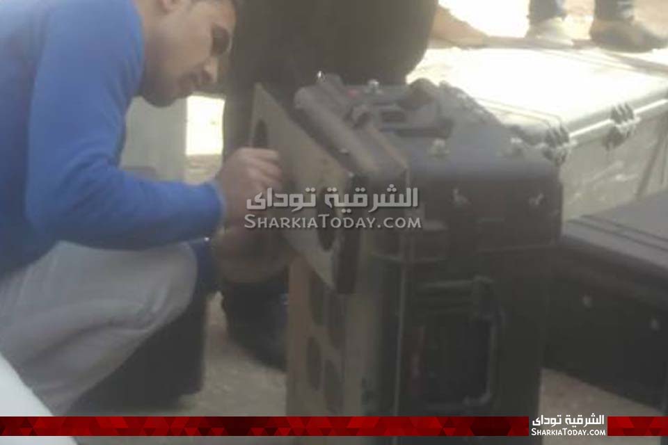 الصور الأولى للقنبلة البدائية الصنع التي عُثر عليها في محكمة أبوحماد 2