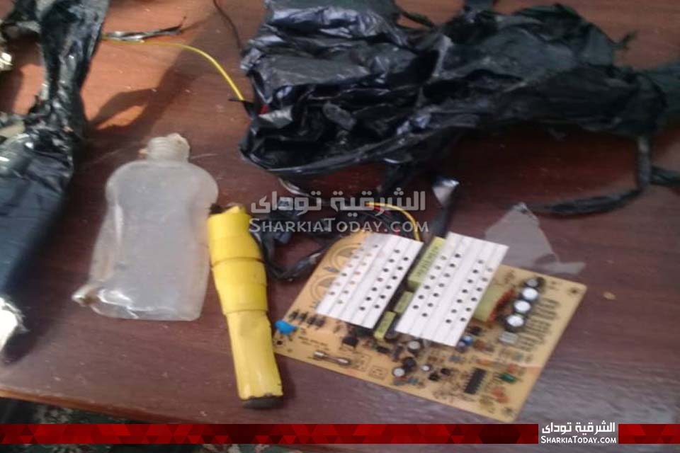 الصور الأولى للقنبلة البدائية الصنع التي عُثر عليها في محكمة أبوحماد 6