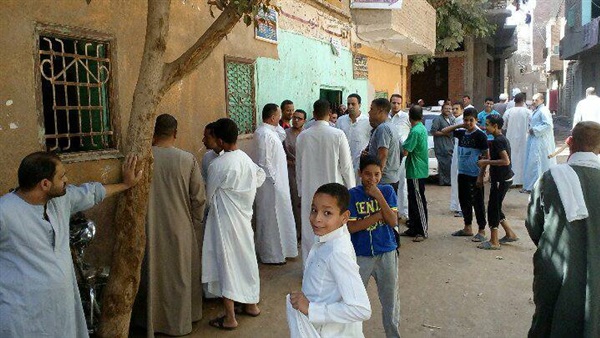 أهالي «عرب سرحان» بالزقازيق يؤدون صلاة الجمعة بدون خطبة 1 أهالي «عرب سرحان» بالزقازيق يؤدون صلاة الجمعة بدون خطبة