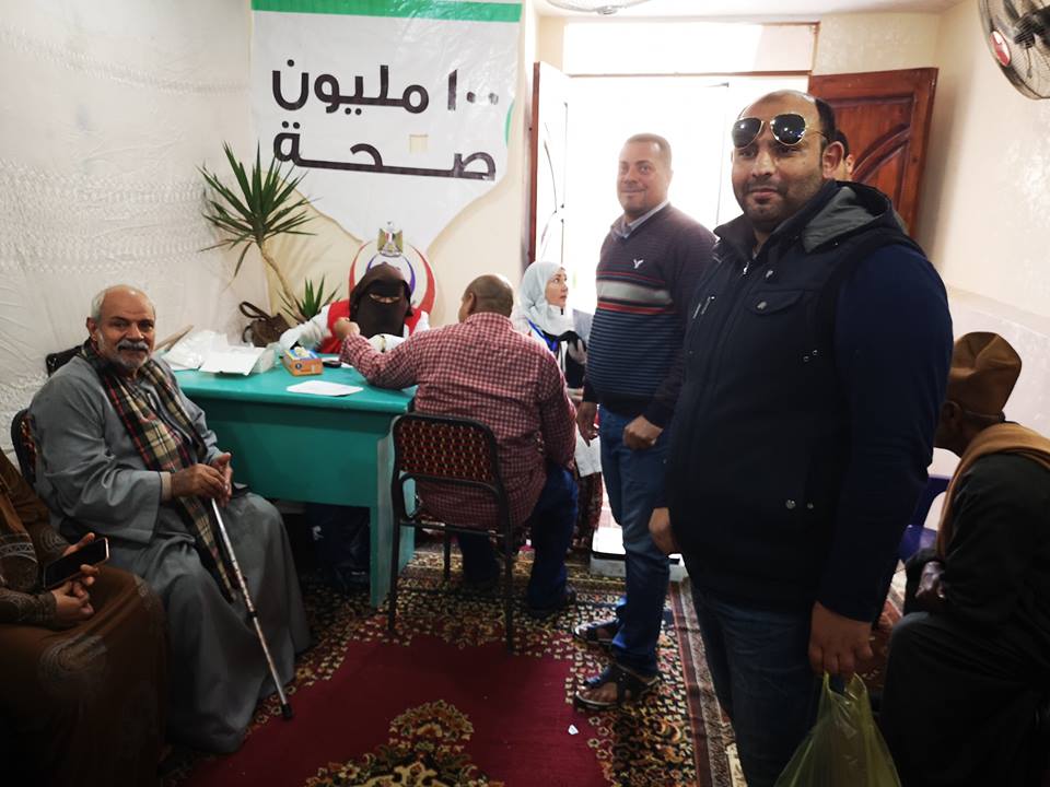 إقبال أهالي القنايات على حملة 100 مليون صحة 1 إقبال أهالي القنايات على حملة 100 مليون صحة