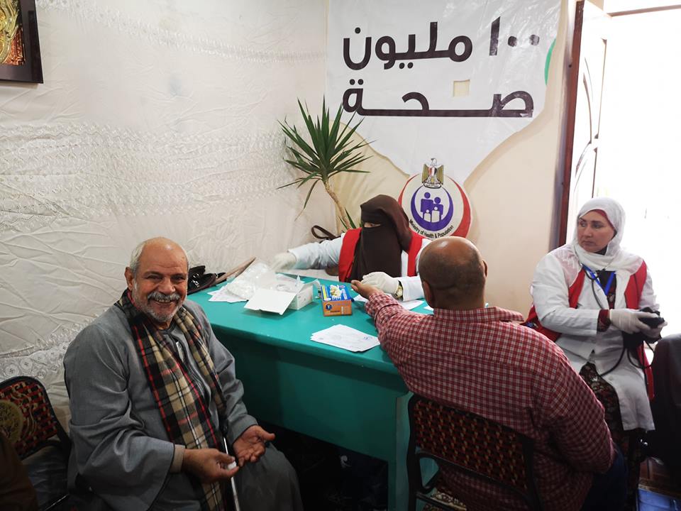 إقبال أهالي القنايات على حملة 100 مليون صحة 2 إقبال أهالي القنايات على حملة 100 مليون صحة