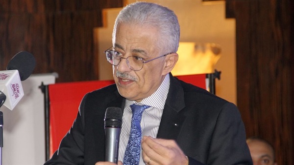 وزير التعليم يكشف المتسبب في أزمة امتحان العربي 1 التعليم تعلن موعد الكشف عن أسماء الناجحين في مسابقة العقود المؤقتة