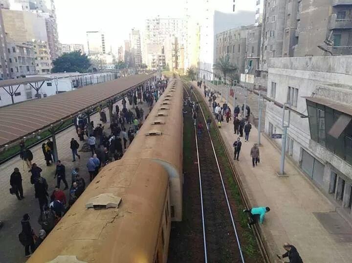 خروج قطار ركاب في سيدي جابر عن القضبان دون إصابات