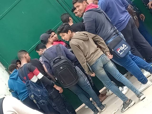 شكوى أولياء أمور طلاب بالشرقية بسبب تأخر امتحان اللغة العربية والتعليم ترد 1 شكوى أولياء أمور طلاب بالشرقية