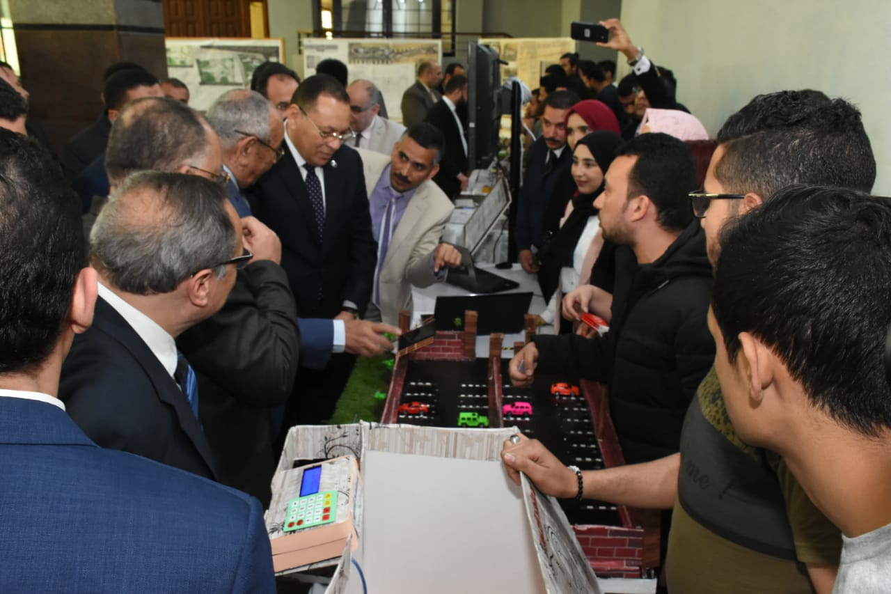 محافظ الشرقية يفتتح ملتقى توظيف لتوفير 5 آلاف فرصة عمل 2 محافظ الشرقية يفتتح ملتقى توظيف لتوفير 5 آلاف فرصة عمل