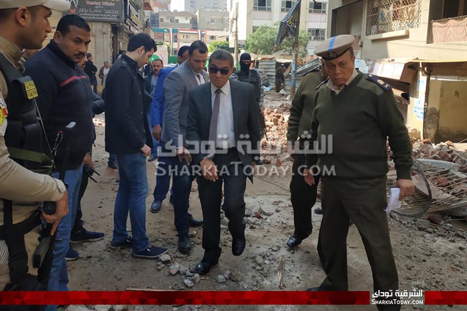 مدير أمن الشرقية يصل موقع انفجار شقة الزقازيق 1 مدير أمن الشرقية يصل موقع انفجار شقة الزقازيق