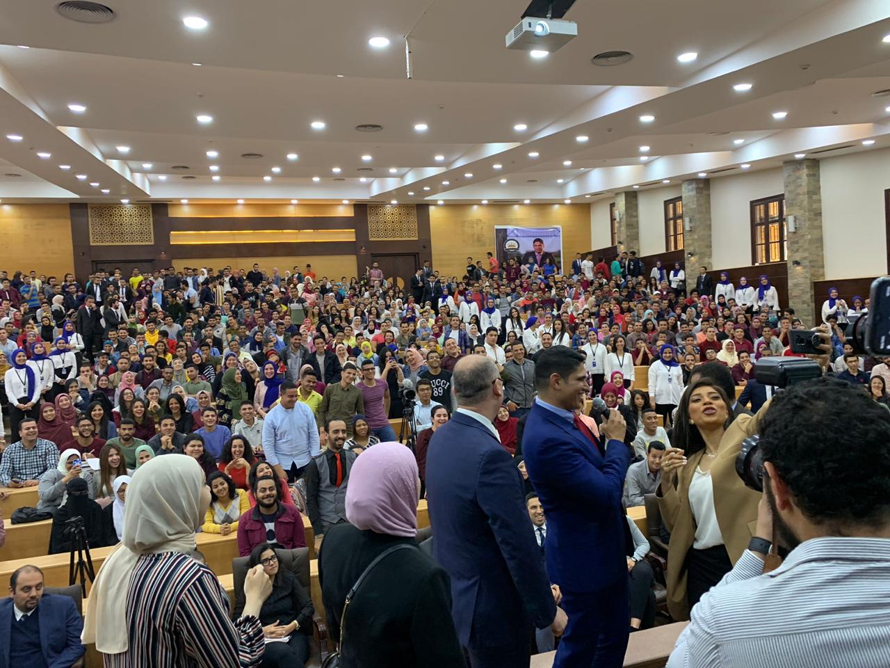 أبو هشيمة يطلب من الشباب المشاركة في التعديلات الدستورية 1 أبو هشيمة يطلب من الشباب المشاركة في التعديلات الدستورية