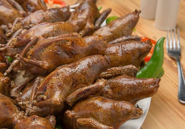 إفطار 12 رمضان 2019.. حمام محشي أرز 1 إفطار 12 رمضان 2019.. حمام محشي أرز