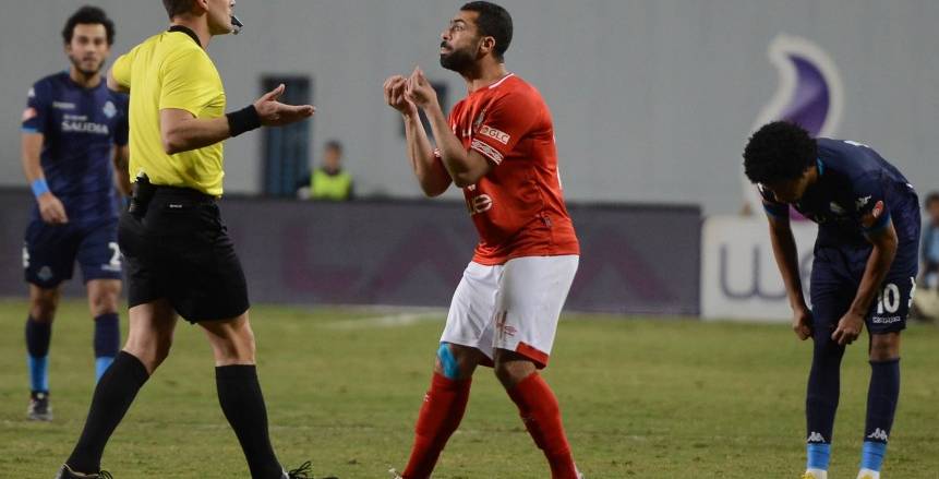 خناقة شوارع بين لاعبي الأهلي وبيراميدز 1 الأهلي وبيراميدز