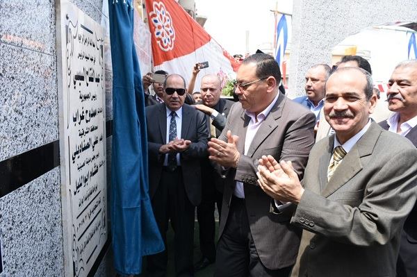 محافظ الشرقية يضع إكليلًا من الزهور على شهداء بحر البقر 2 محافظ الشرقية يضع إكليلًا من الزهور على شهداء بحر البقر