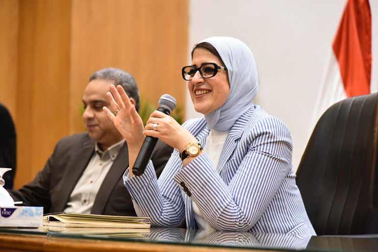 وزيرة الصحة تشدد علي الانتهاء من صرف علاج فيروس سي 1 حملة 100 مليون صحة
