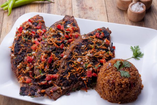 إفطار 16 رمضان 2019.. سمك بلطي مشوي مع أرز صيادية 1 إفطار 10 رمضان 2019.. سمك بلطي مشوي مع أرز صيادية