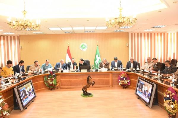 محافظ الشرقية يتابع لجان الاستفتاء على التعديلات الدستورية 1 محافظ الشرقية يتابع لجان الاستفتاء على التعديلات الدستورية