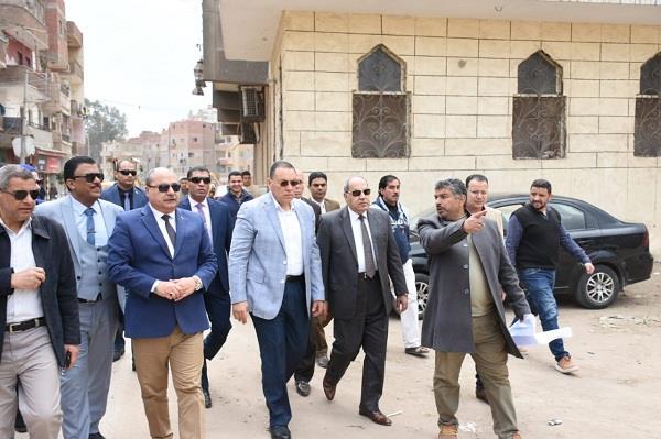 محافظ الشرقية يتفقد تطوير قناطر التسعة والإشارة بالزقازيق 5 محافظ الشرقية يتفقد تطوير قناطر التسعة والإشارة بالزقازيق