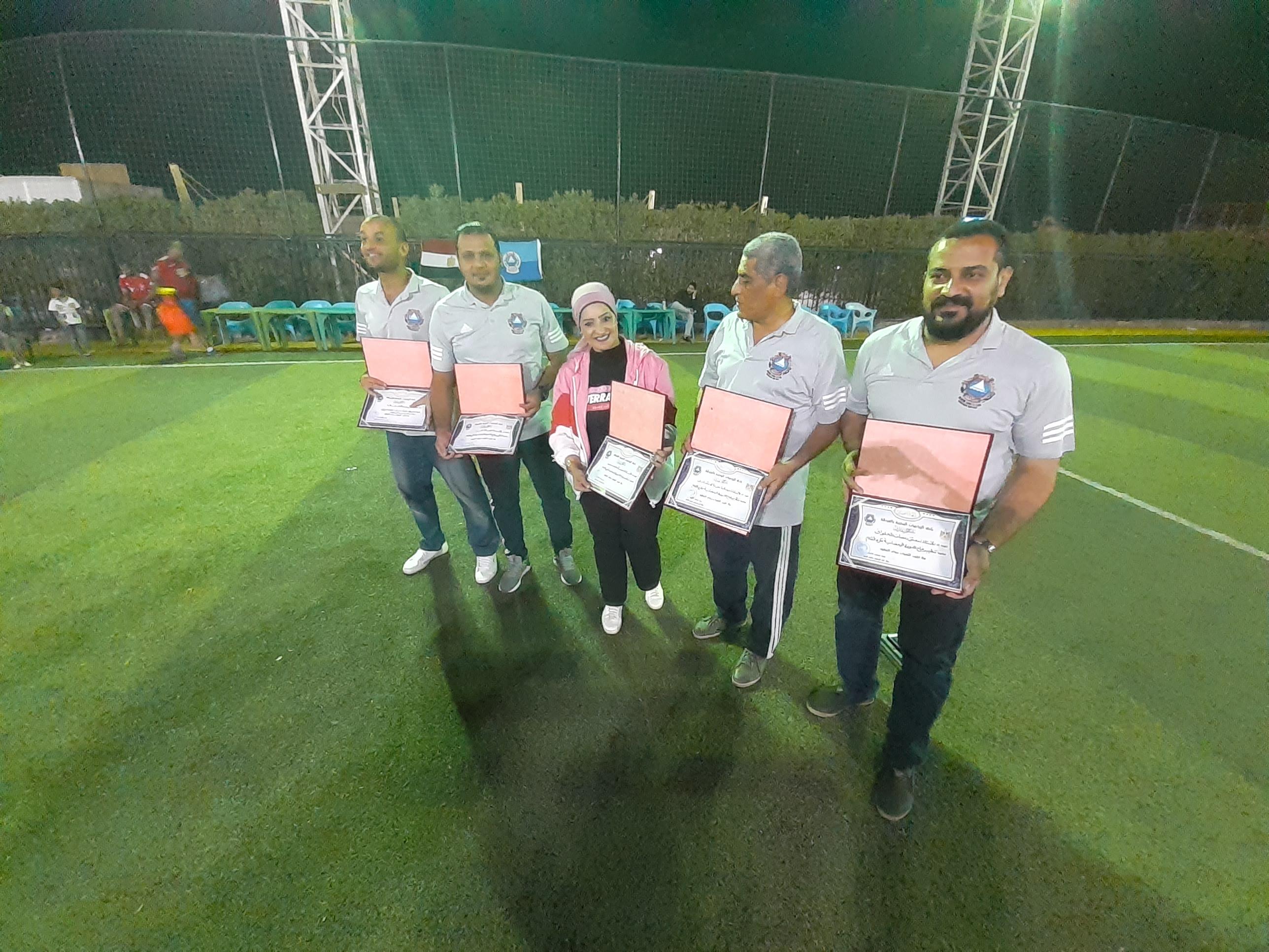 عماد متعب يتوج الفائزين بالدورة الرمضانية بالشرقية 2 الفائزين بالشرقية
