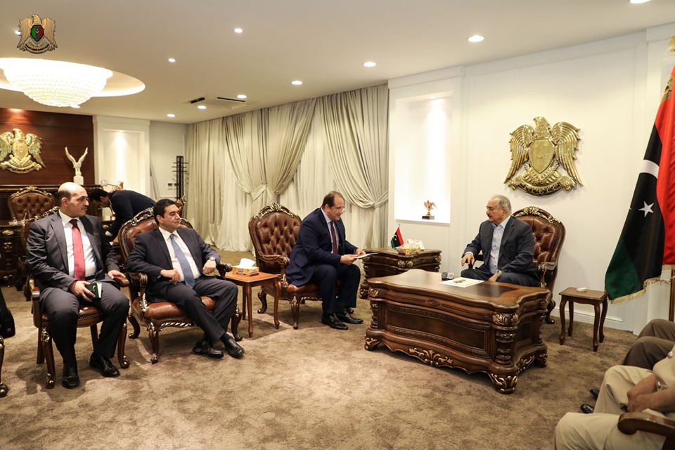 رئيس المخابرات المصرية يناقش عمليات مكافحة الارهاب مع قائد الجيش الليبي 1 رئيس المخابرات العامة يزور ليبيا