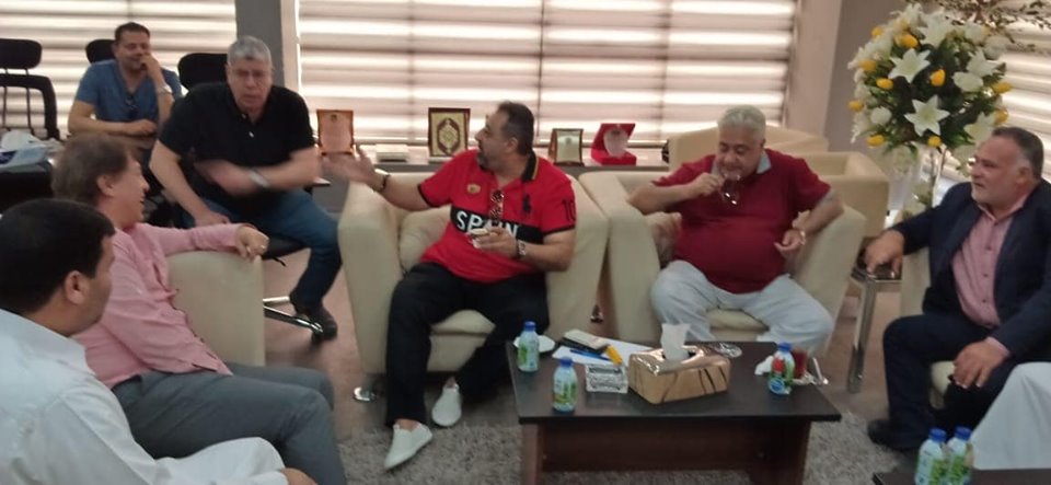 رئيس نادي الشرقية يشارك في اجتماع رؤساء الأندية لبحث شكوى تضارب القرارات 2 نادي الشرقية يشارك في اجتماع رؤساء الأندية لبحث شكوى تضارب القرارات