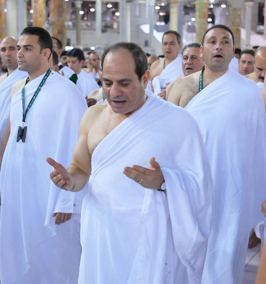 السيسي يؤدي مناسك العمرة 6 السيسي يؤدي مناسك العمرة