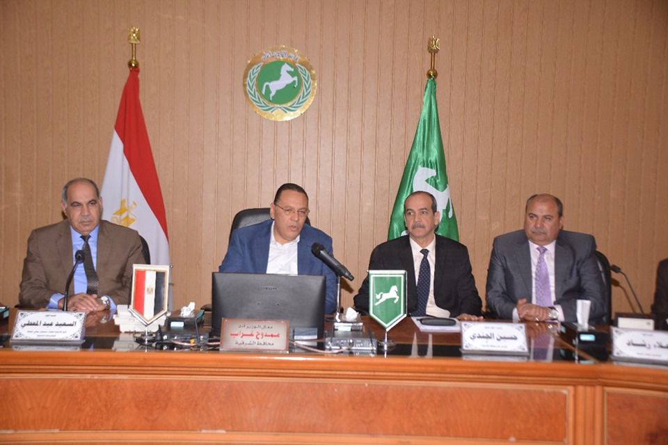 محافظ الشرقية يعلن عن جدول زمني لطلاء واجهات المباني 1 محافظ الشرقية يعلن عن جدول زمني لطلاء واجهات المباني