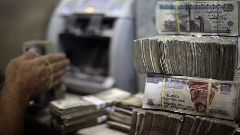 مسؤولون يتقاضون 46 مليون جنيه يربكون اجتماع لجنة الموازنة 1 مسؤولون يتقاضون 46 مليون جنيه يربكون اجتماع لجنة الموازنة