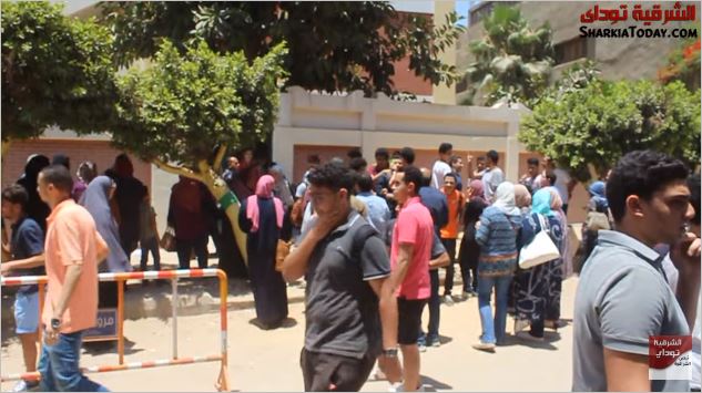 رأي طلاب الثانوية العامة بالشرقية بامتحان الكيمياء والجغرافيا 1 طلاب الثانوية العامة